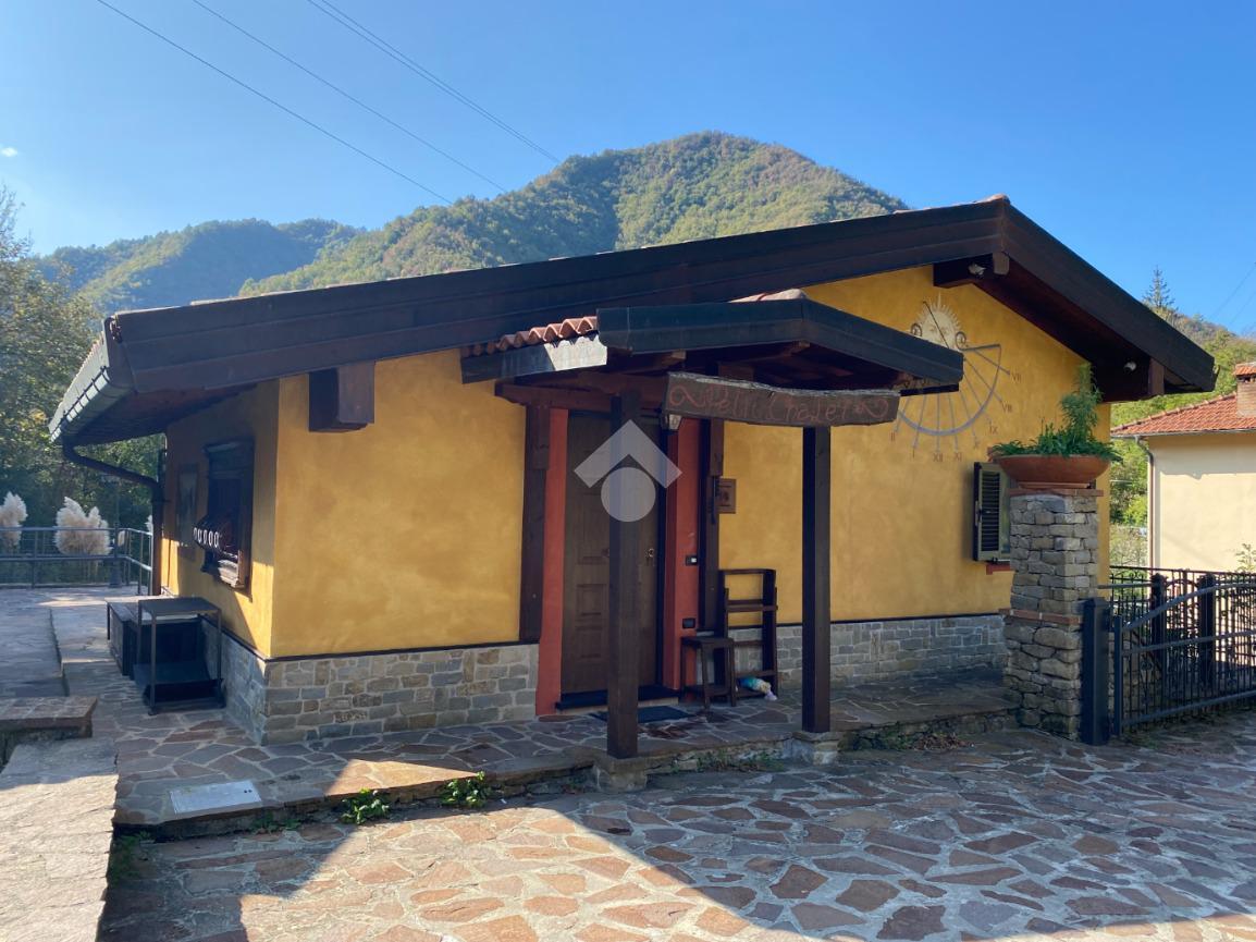 Casa indipendente in Località Morasco 24, Montoggio