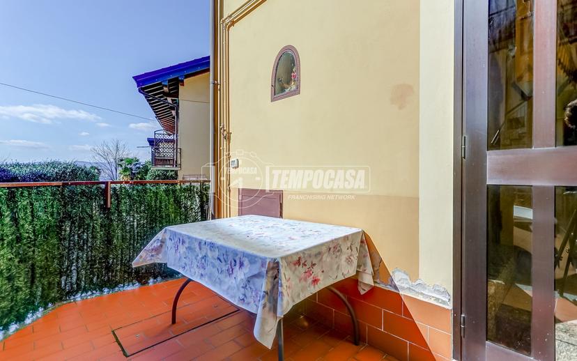 Casa indipendente in Vicolo Chiuso, Taino — foto 3 di 5