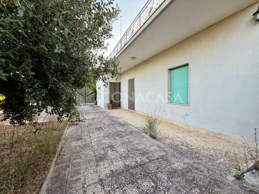 Villa unifamiliare in Strada Provinciale 14 S.N.C., Ostuni