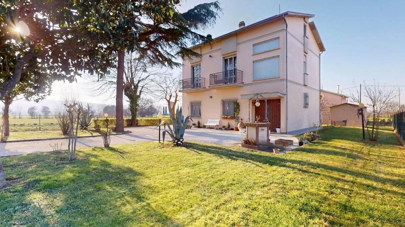 Casa indipendente in Via Torre Acquatino, Spello — foto 2 di 5