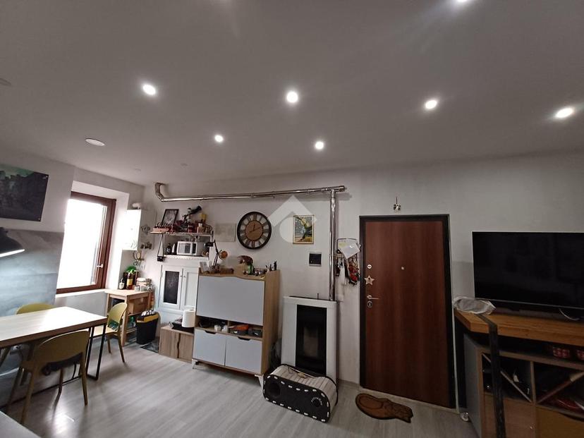 Trilocale in Vicolo S. Pietro 1, Nepi — foto 4 di 5