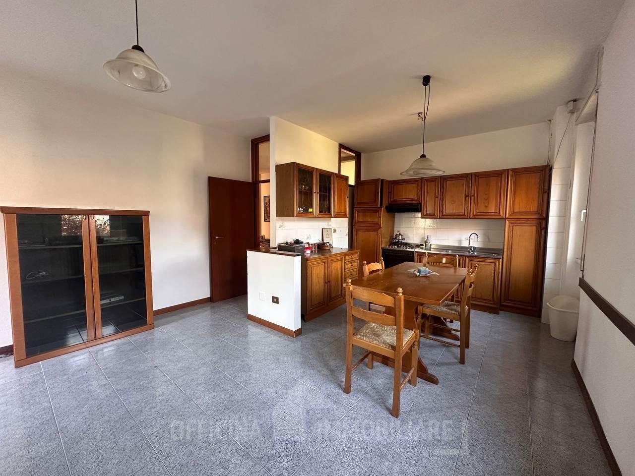 Appartamento in Via Nazionale Est, Berbenno di Valtellina