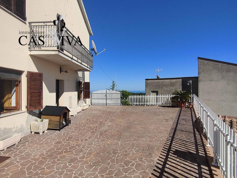 Casa indipendente in Viale Cristoforo Colombo 6, Acquaviva Picena — foto 2 di 5