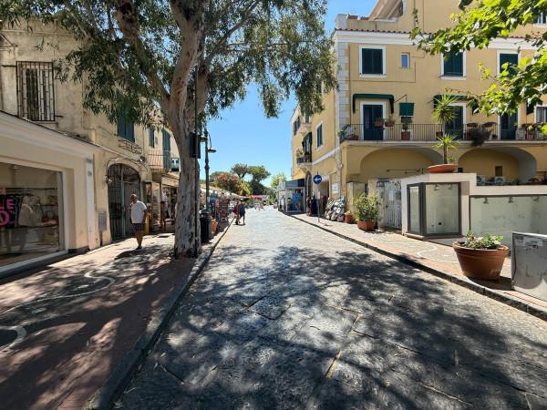 Trilocale in Corso Vittoria Colonna, Ischia — foto 4 di 5