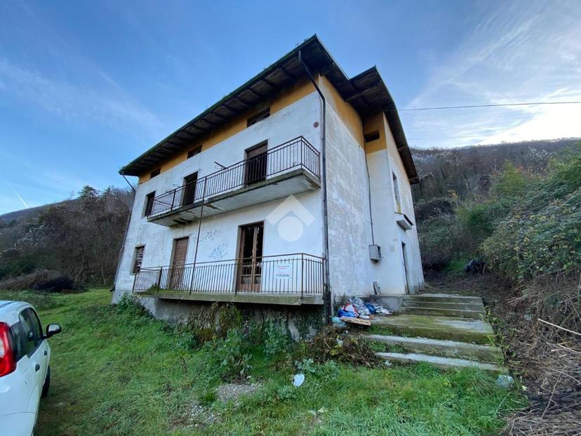 Casa indipendente in Via Acquasparsa, Casazza — foto 2 di 5