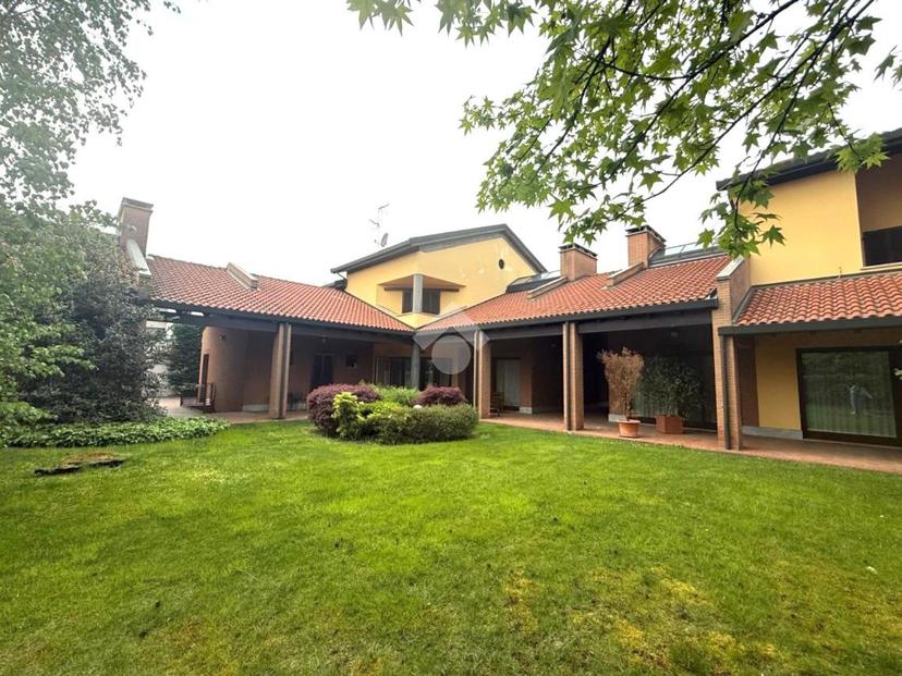 Villa in Via Giuseppe Verdi, Trecate — foto 2 di 5
