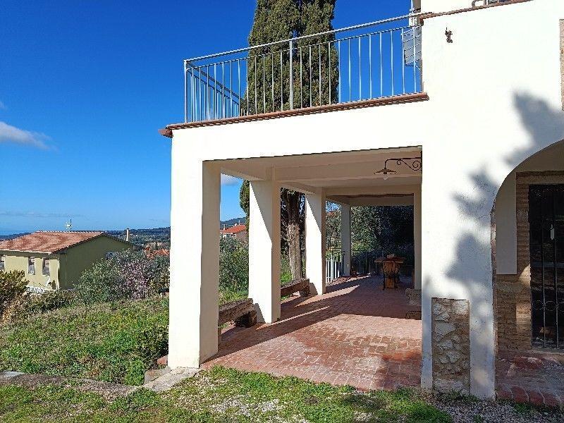 Villa, Rosignano Marittimo
