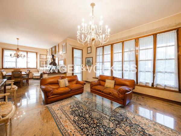 Villa in Via Alessandro Argiolas, Modena