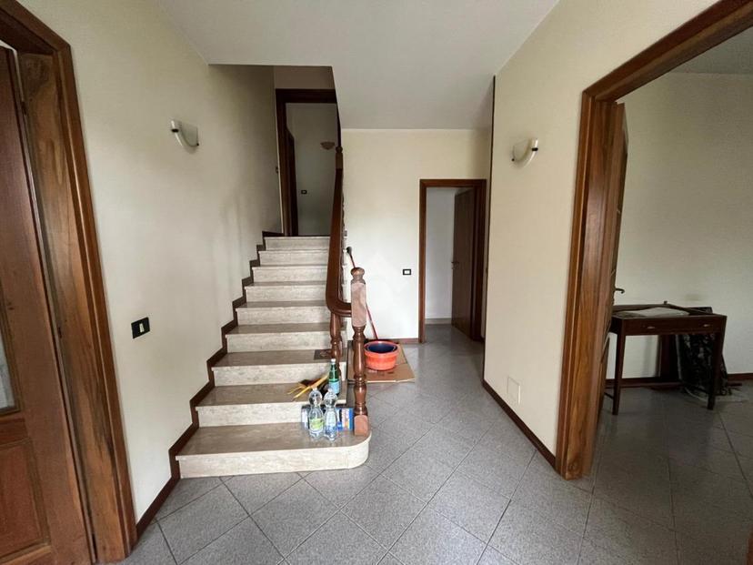 Villa in Via Giacomo Matteotti 35, San Giorgio Bigarello — foto 2 di 5
