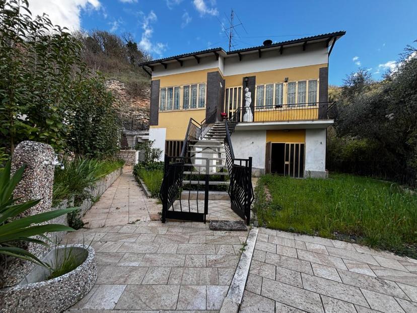 Villa in Via Sant'Antonio 5, Fossombrone — foto 2 di 5