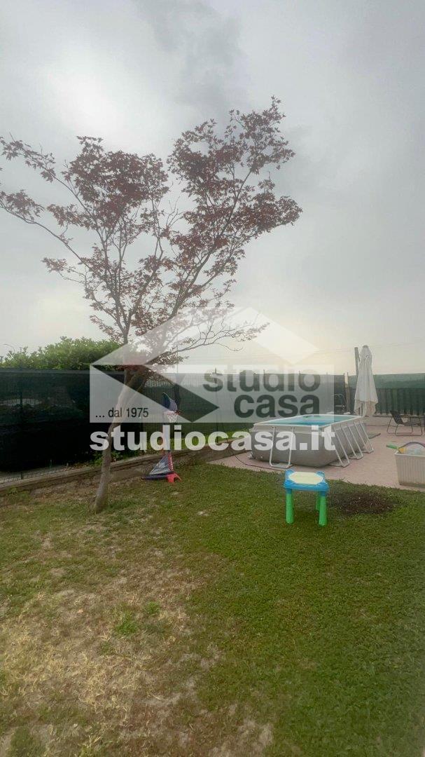 Villa bifamiliare in Via Olimpya, Torrevecchia Pia — foto 3 di 5