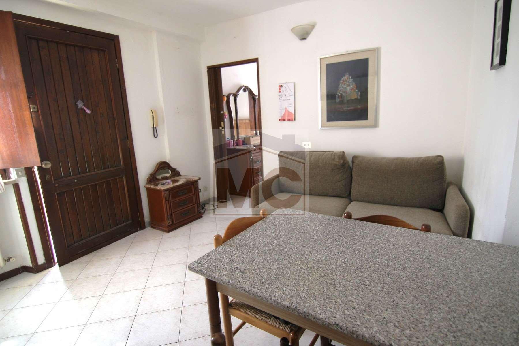 Trilocale in Via Luciano Albanesi 4, Reggio nell'Emilia