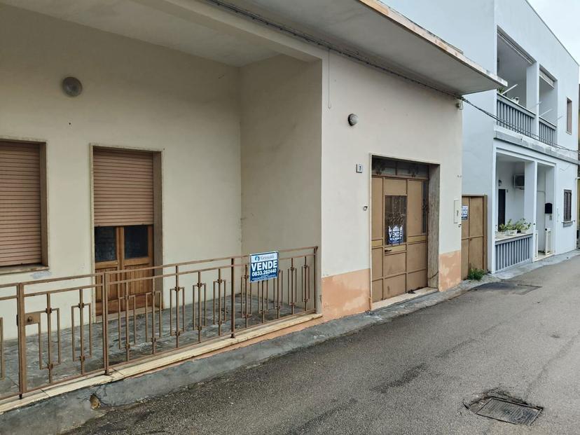 Casa indipendente in Via d'Annunzio 7, Sannicola — foto 2 di 5