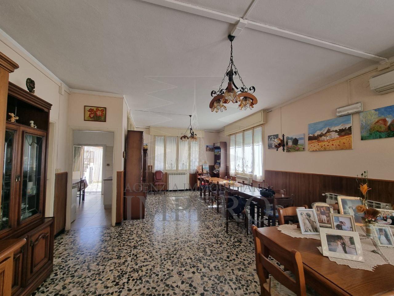 Villa a schiera in Via Nazionale 20, Airole