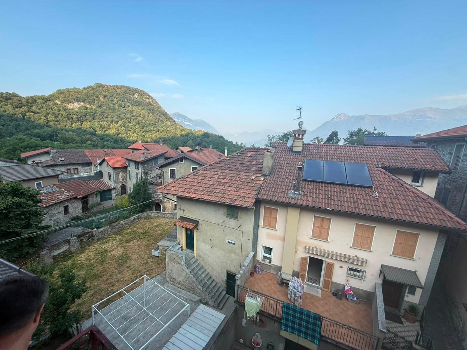 Casa indipendente in Via del Noce, Perledo