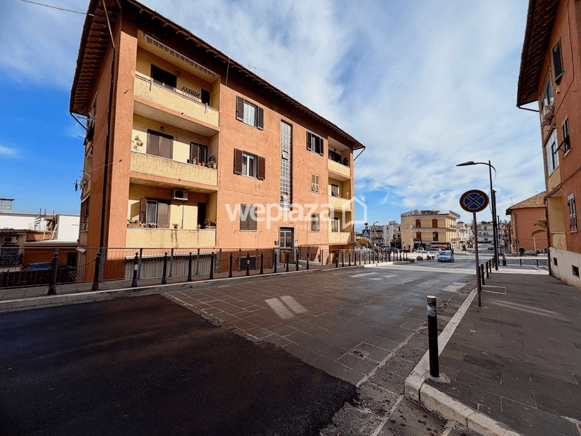 Trilocale in Corso Tullio Boccarusso, Massa di Somma — foto 2 di 5