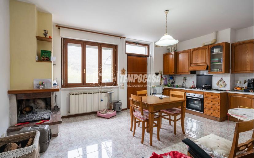Quadrilocale in Via Ponte Sant'Antonio, San Severino Marche — foto 5 di 5