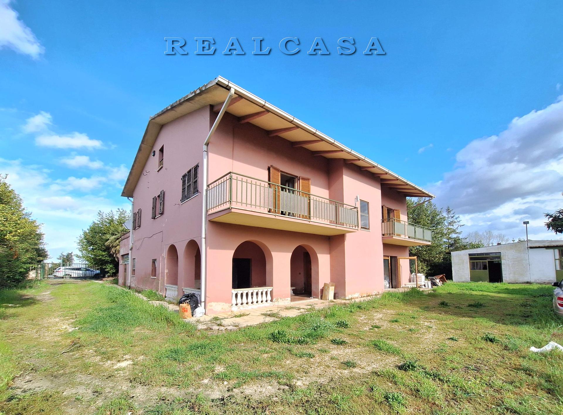 Casa indipendente in Addolorata, Recanati