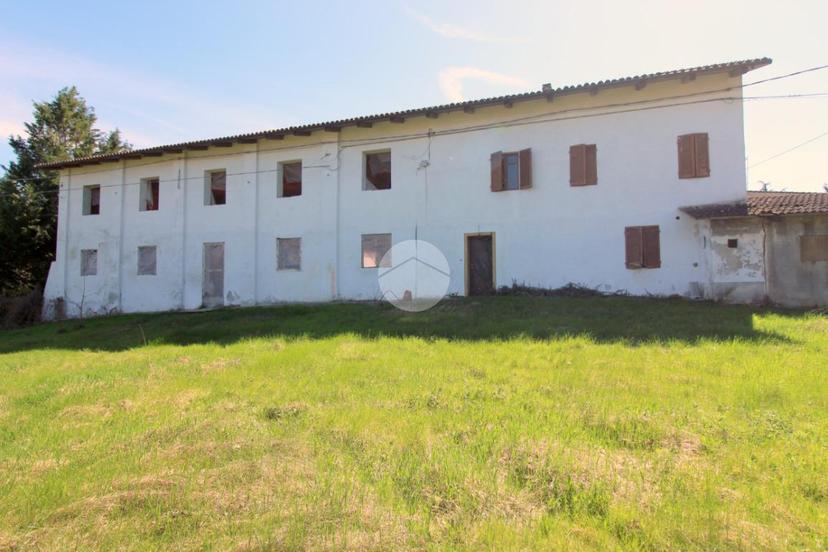 Rustico in Frazione Baroli 20, Baldissero d'Alba — foto 3 di 5
