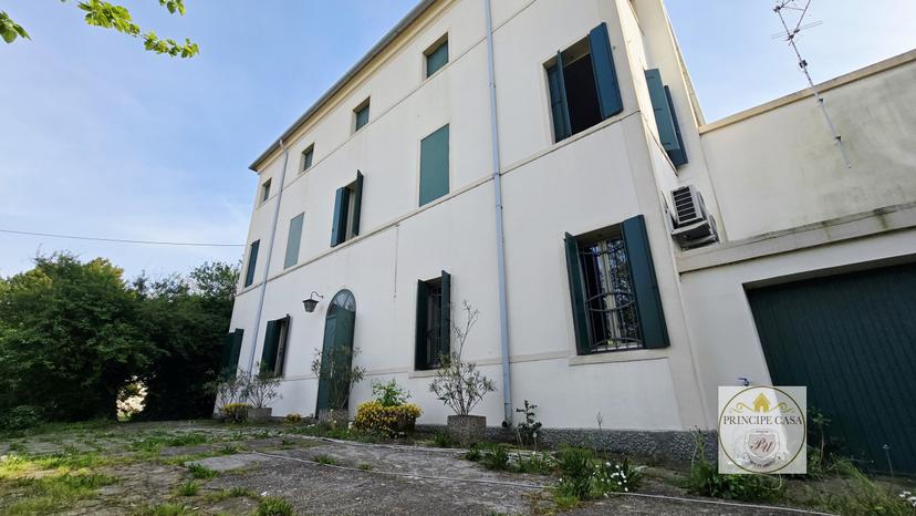 Villa in Via Roma, Sant'Elena