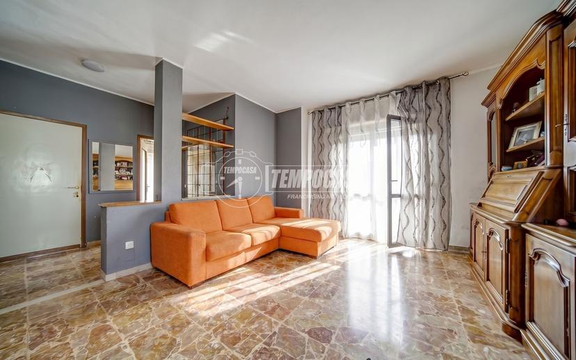 Villa a schiera in Via Don Milani 7, Carnago — foto 2 di 5