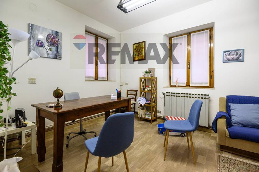 Trilocale in Nino Bixio 2, Guastalla — foto 3 di 5