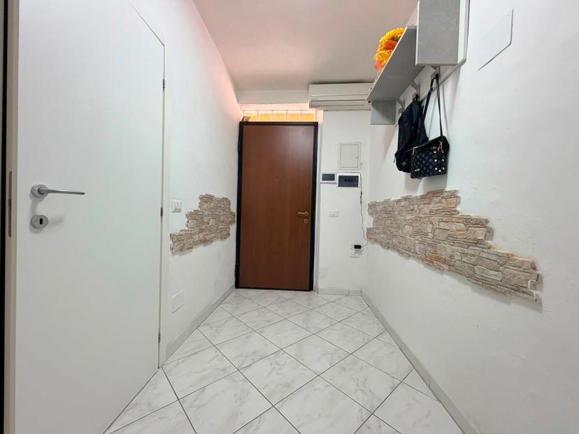 Casa indipendente in Vincenzo da Filicaia, Prato
