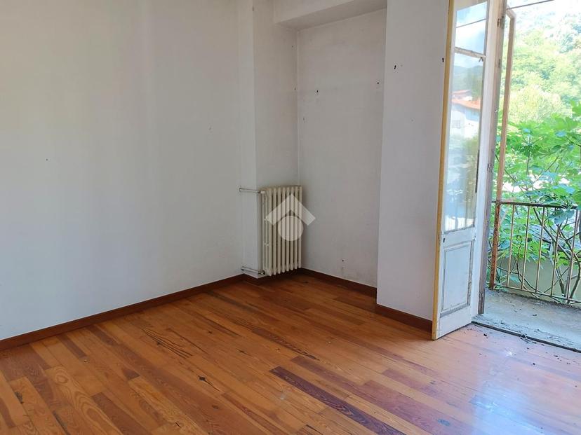 Bilocale in Via Batur, Valdilana — foto 4 di 5