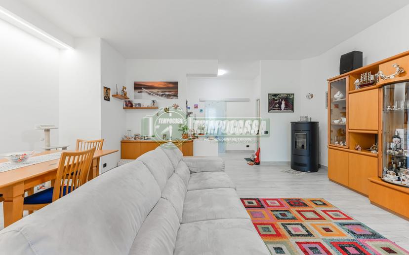 Quadrilocale in Via Luigi Cadorna 10/a, Vimercate — foto 2 di 5