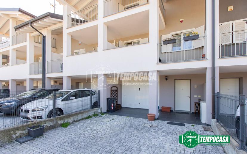 Villa a schiera in Via Strera 123/R, Oleggio — foto 2 di 5