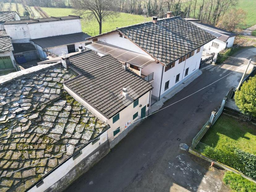 Casa indipendente in Via Barrata 58, Bagnolo Piemonte — foto 2 di 5
