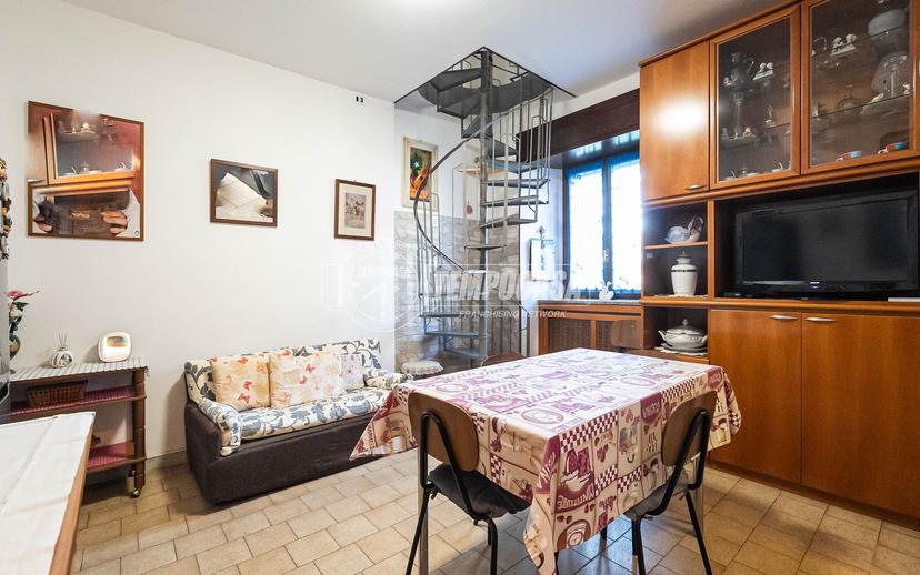 Trilocale in Via Monte Rosa 54, Giussano — foto 2 di 5