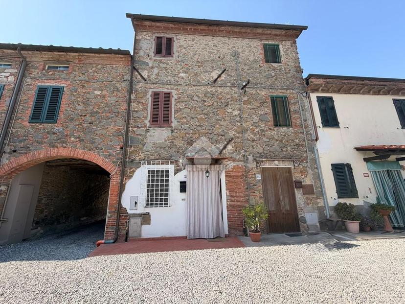 Casa indipendente in Via delle Ville 490, Capannori — foto 2 di 5