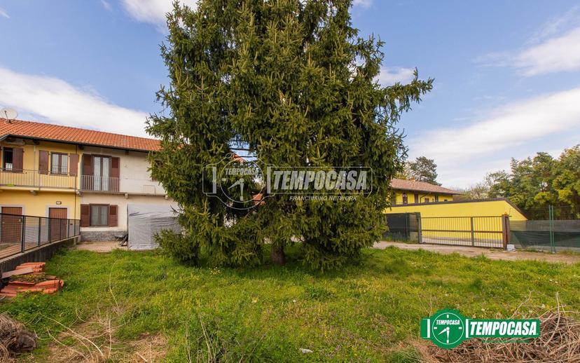 Casa indipendente in Via Sant'Anna 10/B, Lonate Pozzolo — foto 2 di 5