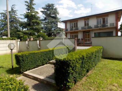 Trilocale, Stanghella