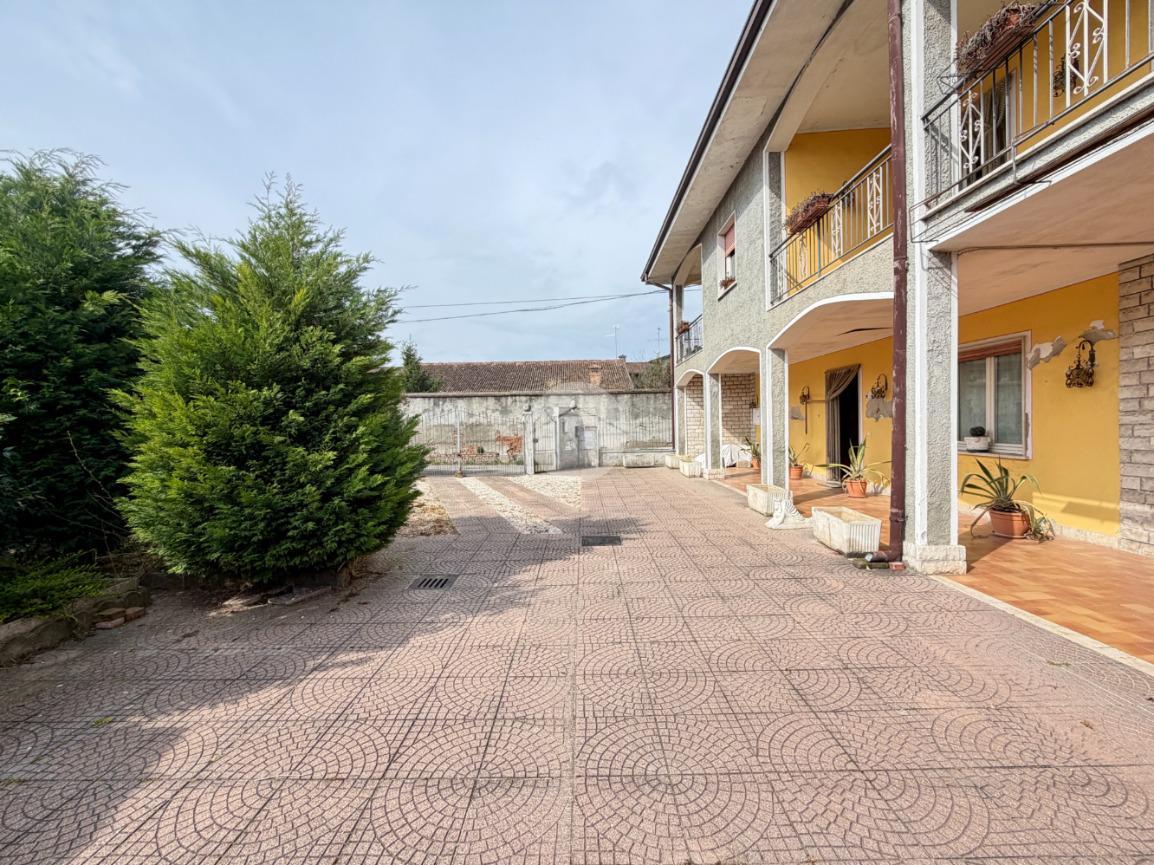 Villa in Via a. Manzoni 19, Dello