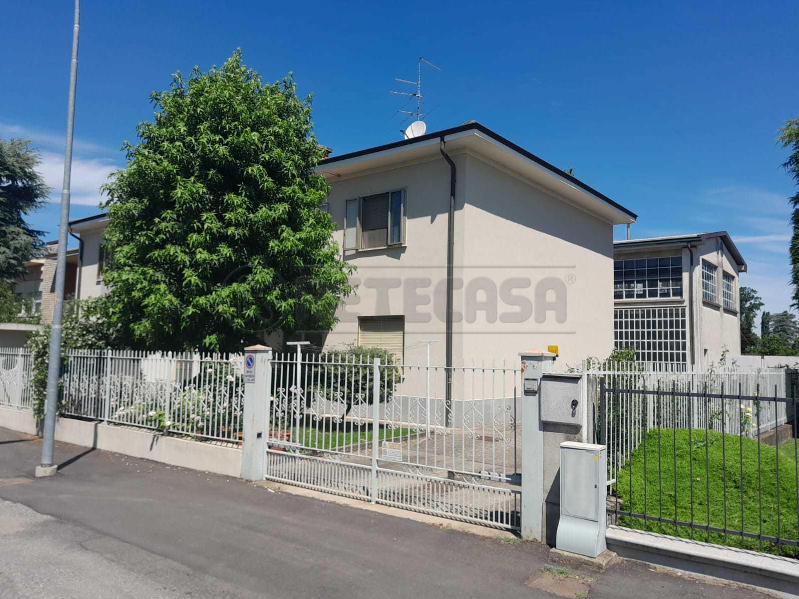 Villa a schiera in Via Donato Bramante 130, Crema