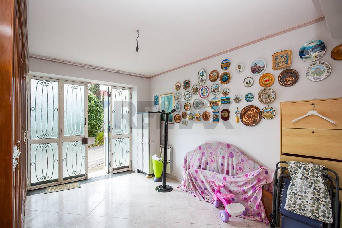 Casa indipendente in Giuseppe Mangano 35, Zafferana Etnea