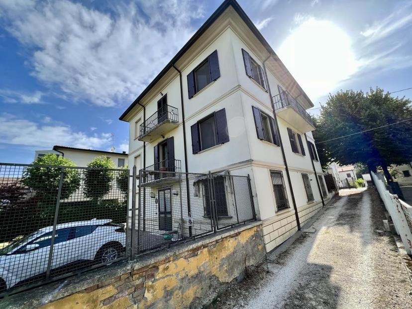 Casa indipendente in Corso della Repubblica 6, Alfonsine — foto 2 di 5