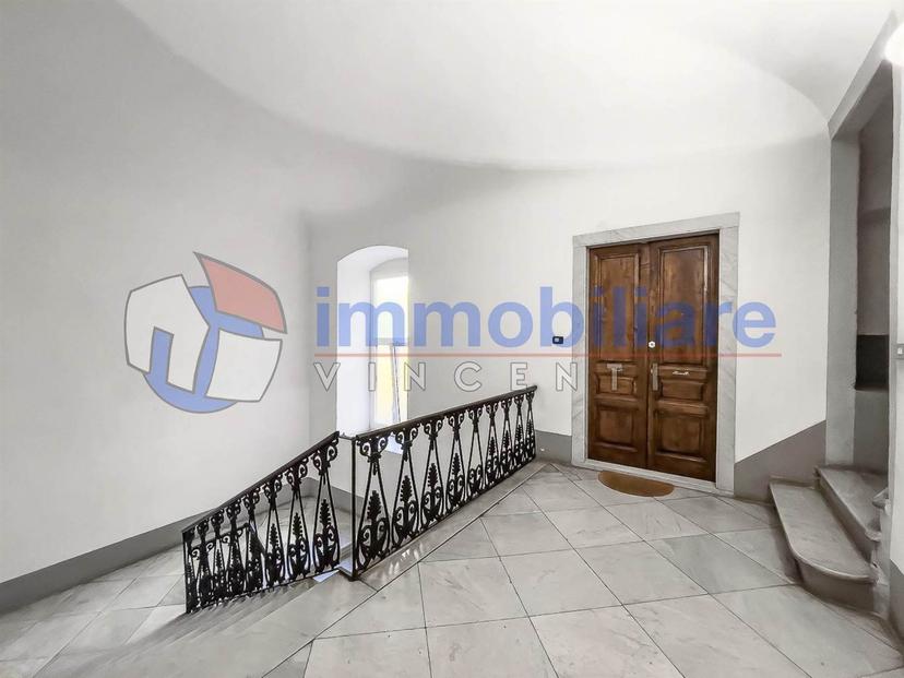 Trilocale, Sarzana