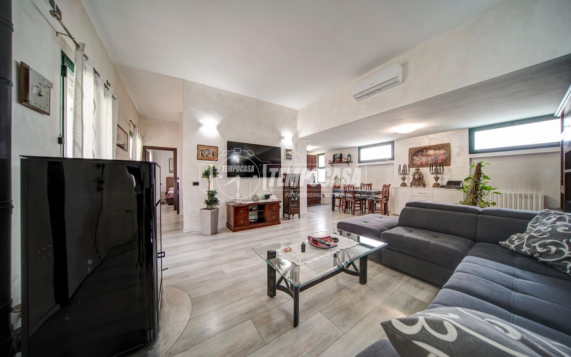 Casa indipendente in Via Galileo Galilei 1/B, Fagnano Olona