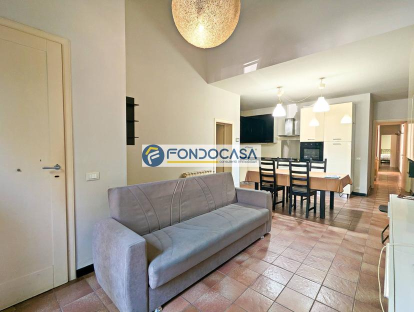Trilocale in Viale Ermenegildo Pistelli 96, Camaiore