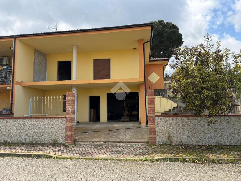 Villa a schiera in Contrada Pantanello, San Giorgio Albanese — foto 4 di 5