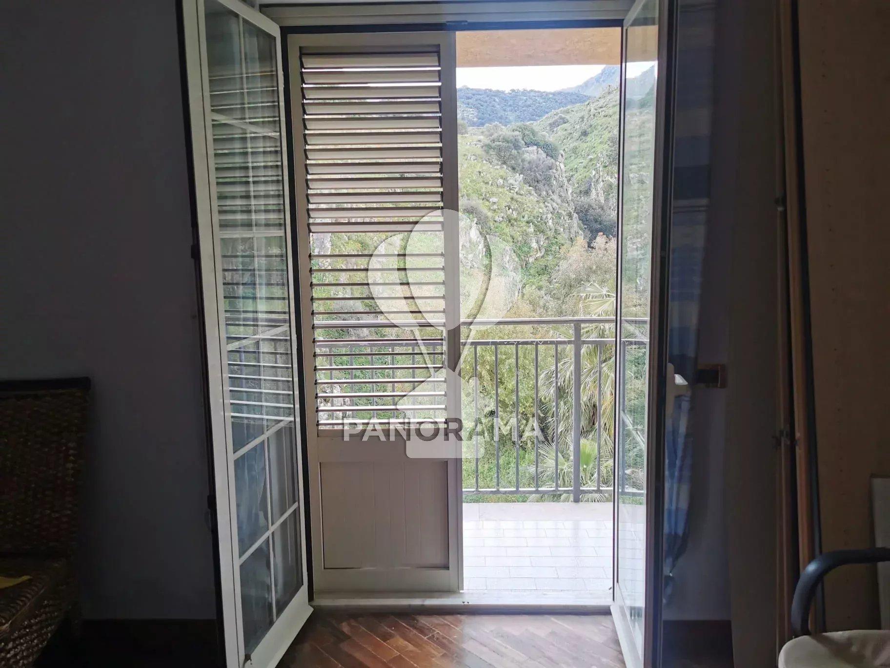 Casa indipendente in Contrada Ramo, Partinico