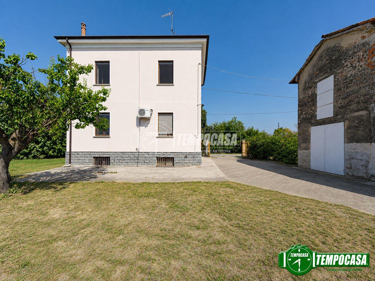Villa, Voghera