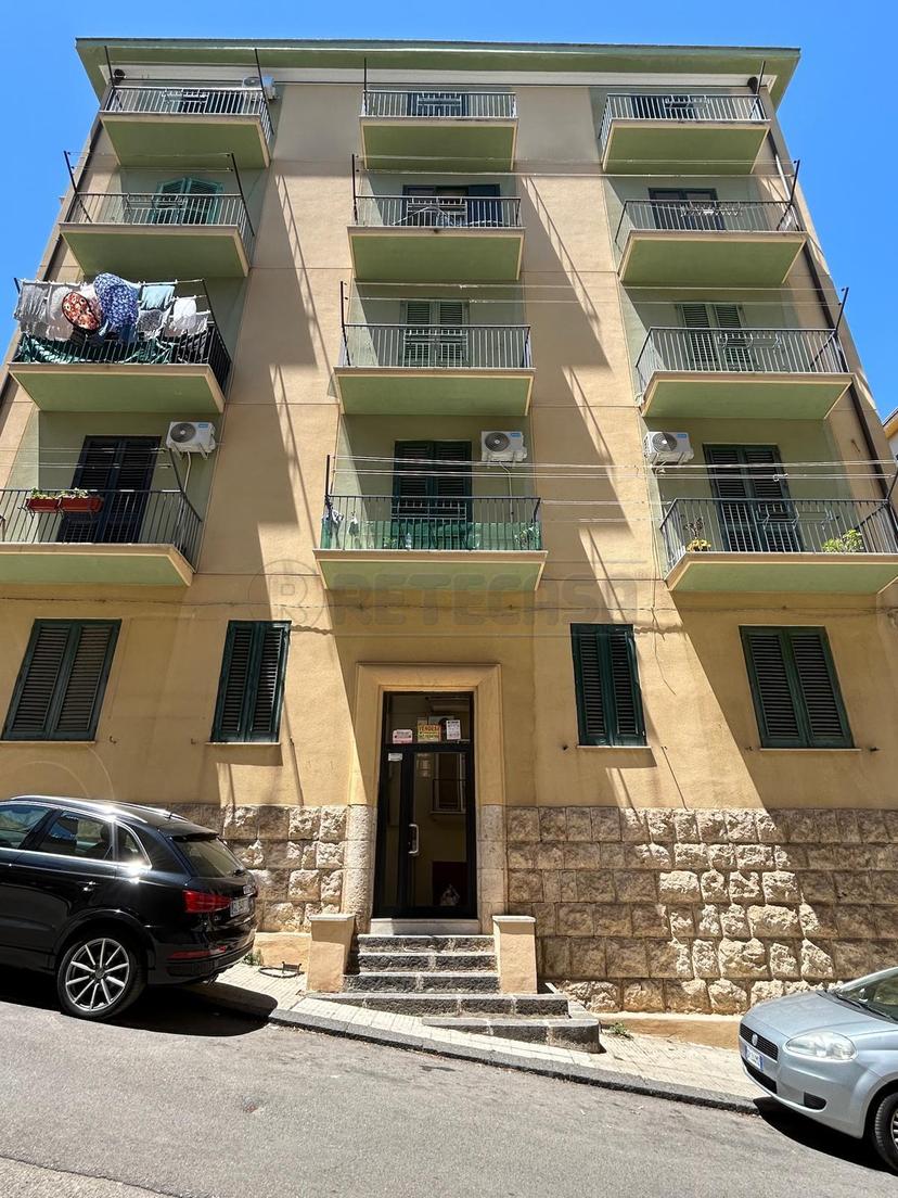 Trilocale in Via Val d'Aosta 19, Caltanissetta — foto 3 di 5