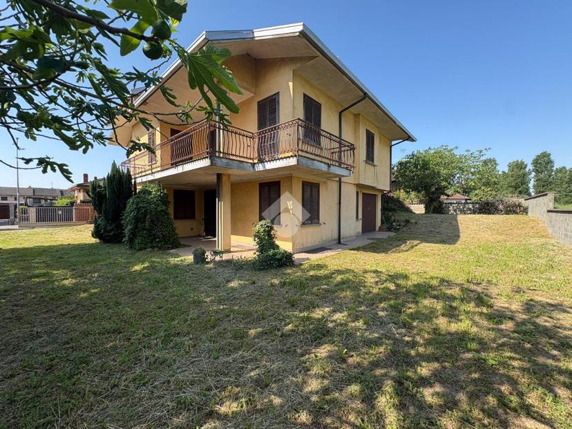 Villa in Vicolo Andrea Ferraris 6, Gravellona Lomellina — foto 3 di 5