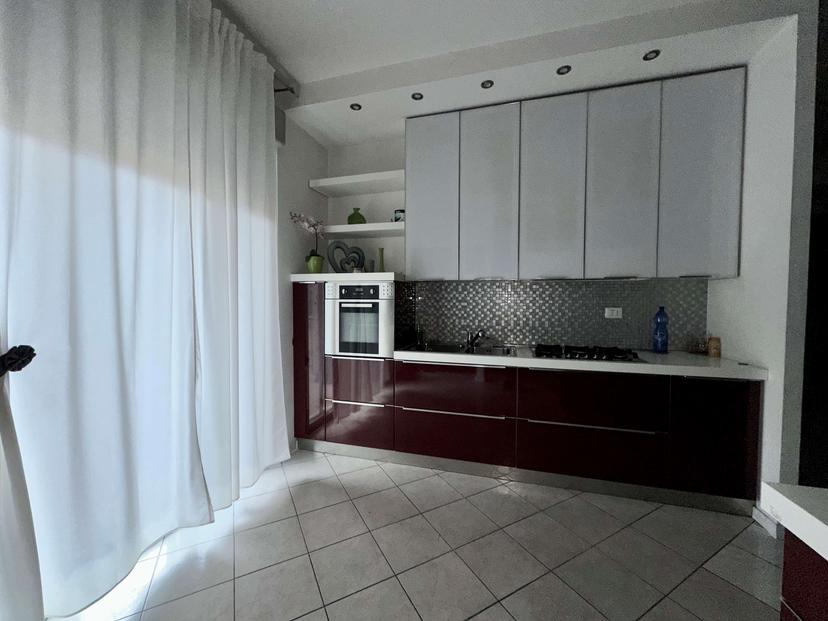 Appartamento in Via San Rocco 11, Gualdo Tadino — foto 3 di 5