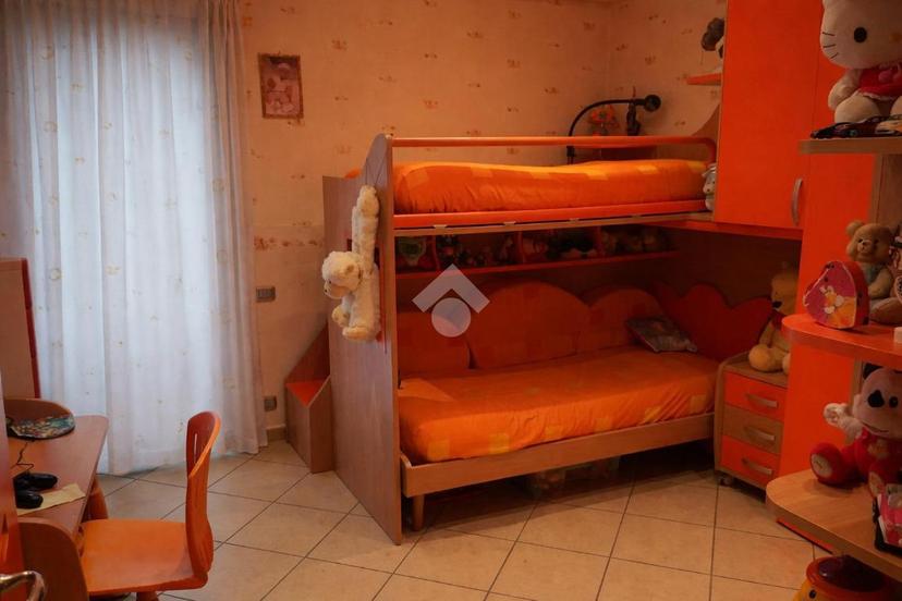 Trilocale in Via Campania 46, Melito di Napoli — foto 4 di 5