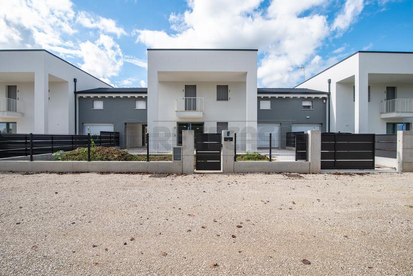 Villa a schiera in Via Villarappa 83, Santa Giustina in Colle — foto 3 di 5